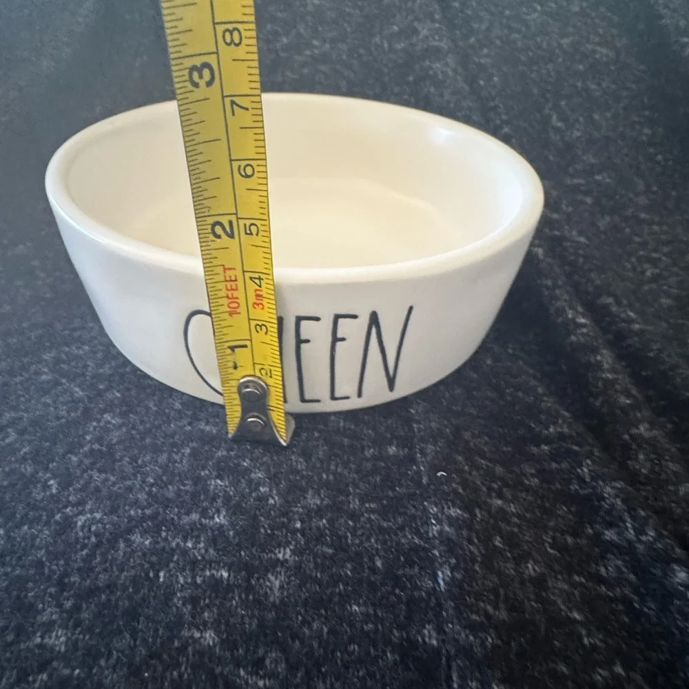 Rae Dunn Cream 'Queen' Small Pet Bowl